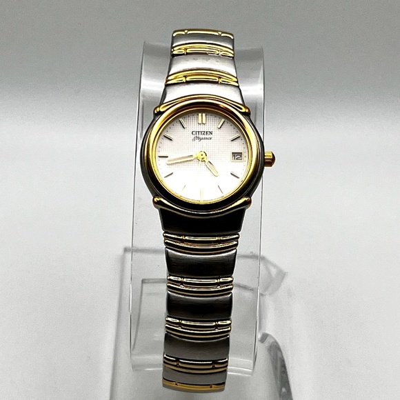 Vintage Citizen Elegance 90’s Round Gold Silver tones Ladies watch Working